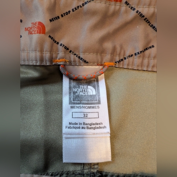 The North Face Brown and Orange Board Shorts, Mens 32 - Picture 4 of 5